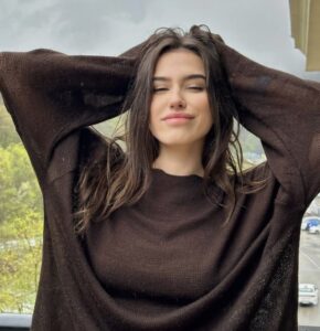 Mabelend слив фото и эксклюзив на Boosty | Обзор модели